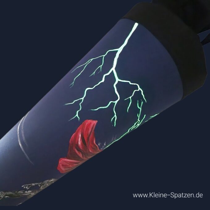Schultüte handbemalt by Kleine-Spatzen mit individuellem Wunschmotiv Motiv einzigartig personalisiert Kunst Schultüten Kissen Thor Superhelden, Glow in the Dark
