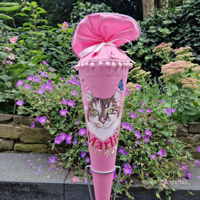 handbemalte Schultüte mit Katzenportrait für Marlis by Kleine-Spatzen (11)
