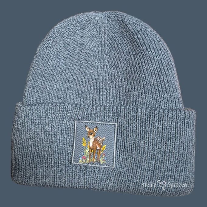 Blue mit kleinem Reh Josefine