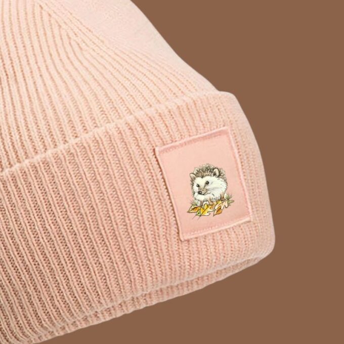 Peach mit niedlichem Igel