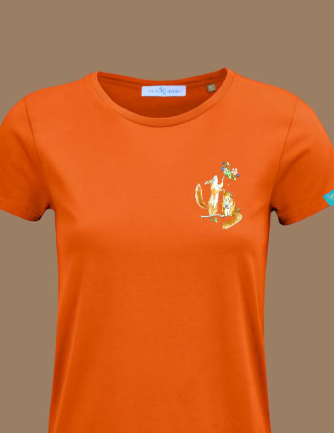 T-Shirt Woman by Kleine-Spatzen in Orange mit Motiv Eichhörnchen