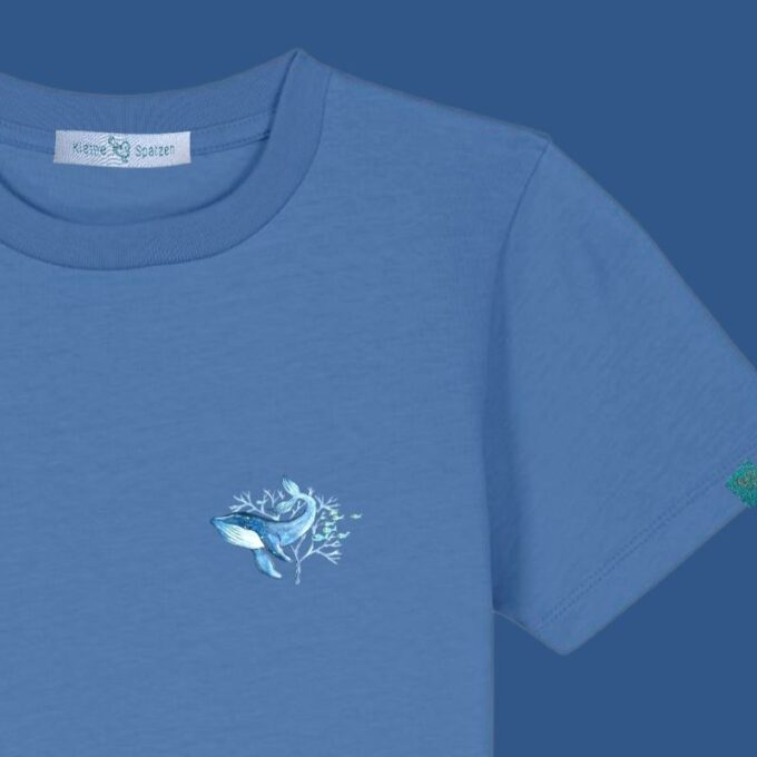 Wal Finja auf Bright Blue Detail